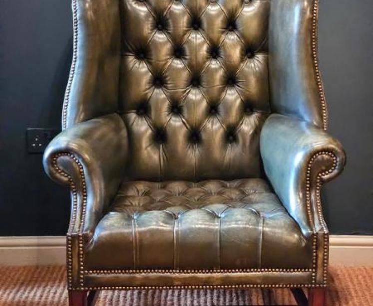 Green Leather Chesterfield Wing Back Arm Chair - Image 2