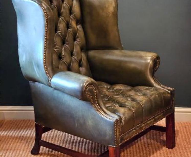 Green Leather Chesterfield Wing Back Arm Chair - Image 3