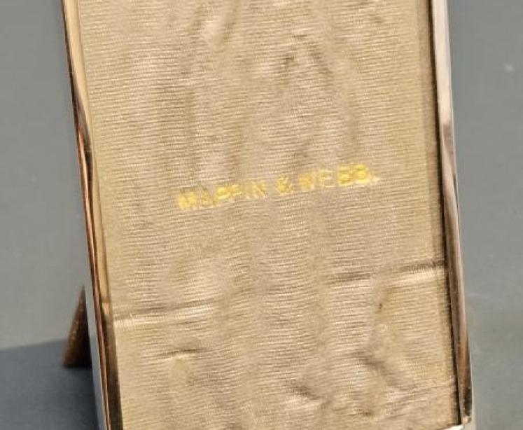 Small Silver Photo Frame by William Neale - Image 3