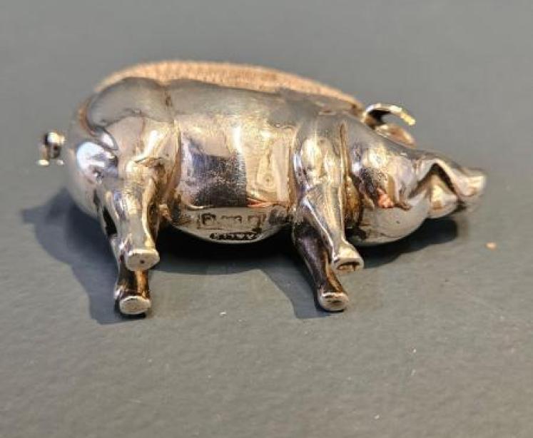 Edwardian Silver Pig Pin Cushion by Adie & Lovekin - Image 4