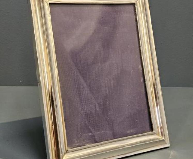 Large George V Silver Photo Frame - Image 6