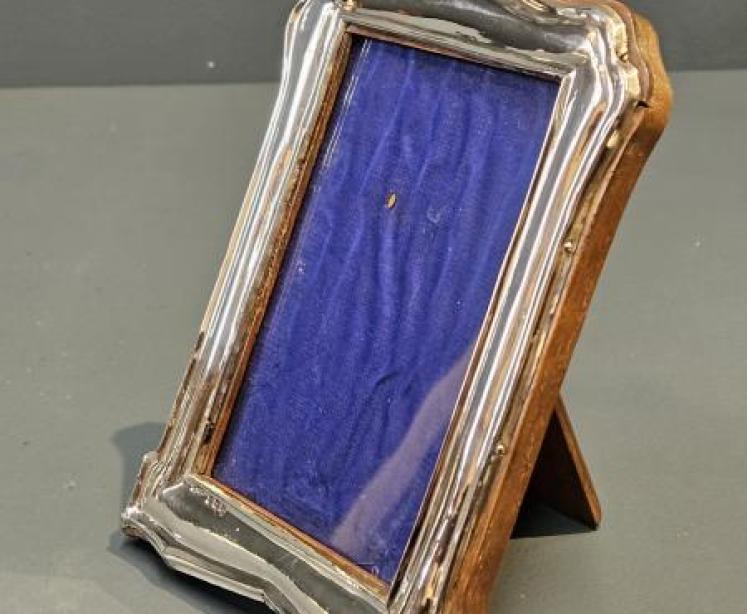 George V Silver Photo Frame - Image 3