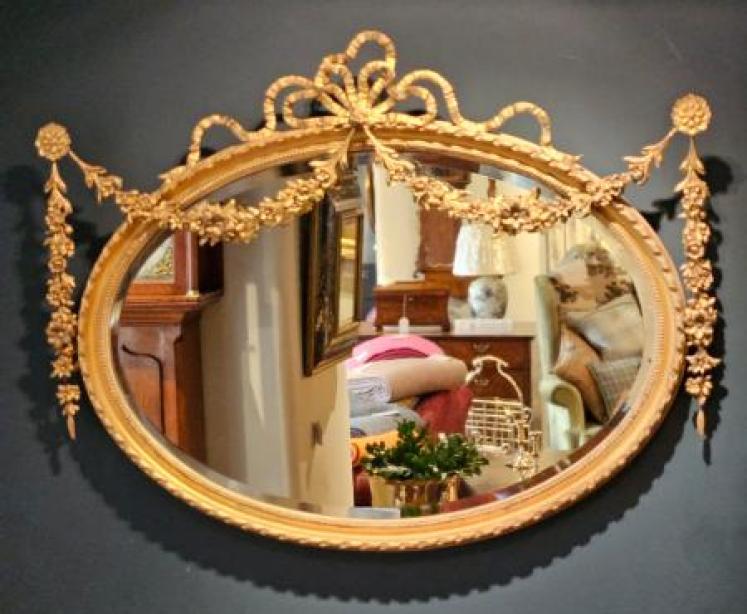 Superb Victorian Oval Timber Gilt Mirror - Image 1