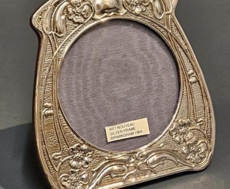 Edwardian Art Nouveau Silver Photo Frame - Image 1
