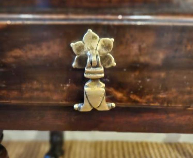 Georgian Oak and Elm Side Table - Image 3