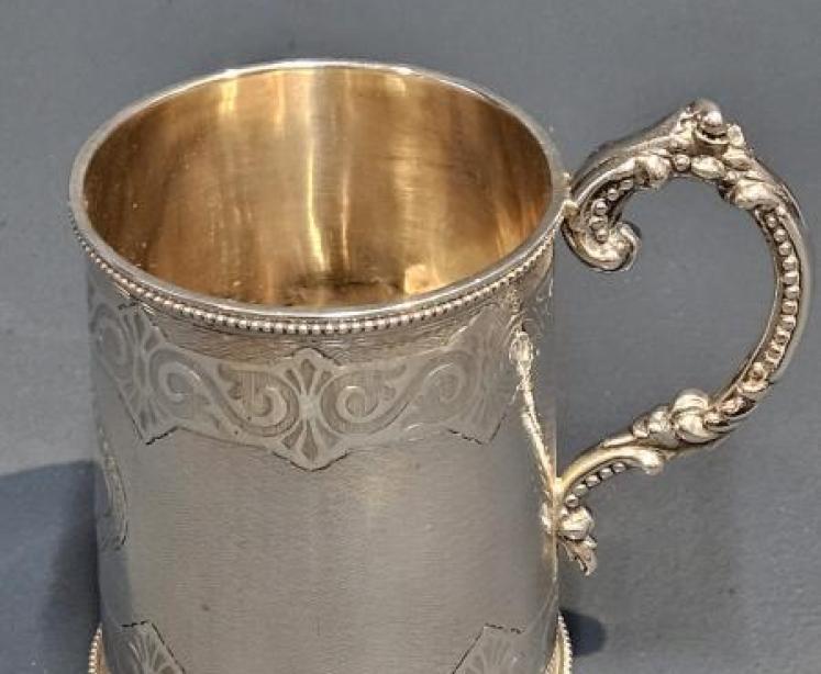 Victorian Engine Turned Silver Mug - Image 2