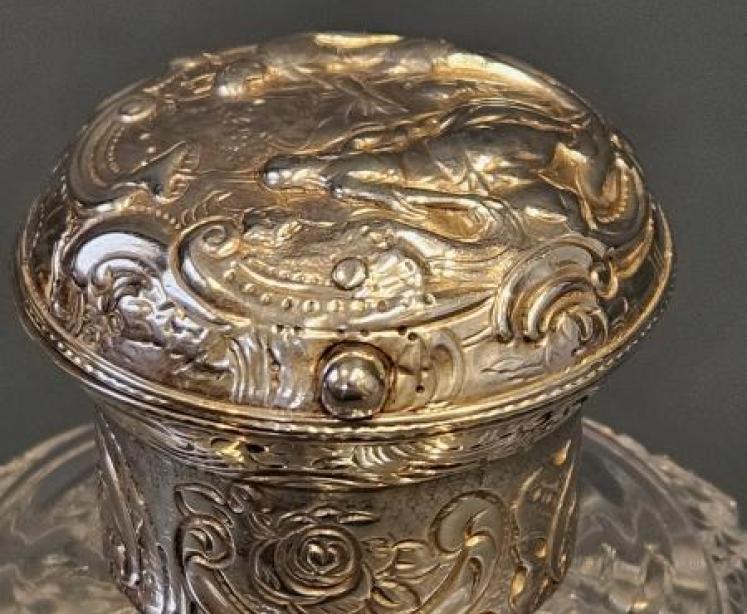 Victorian William Comyns Silver Top Scent Bottle - Image 6