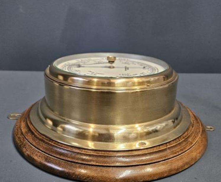 Victorian London Ships Bulk Head Barometer - Image 5