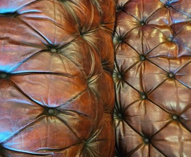 Victorian Leather Chesterfield Sofa - Image 4