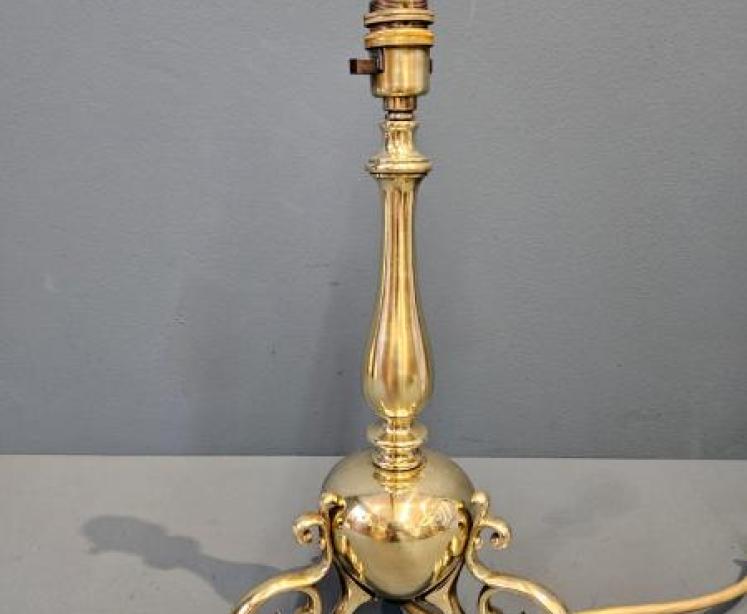 Edwardian Brass Table Lamp - Image 1