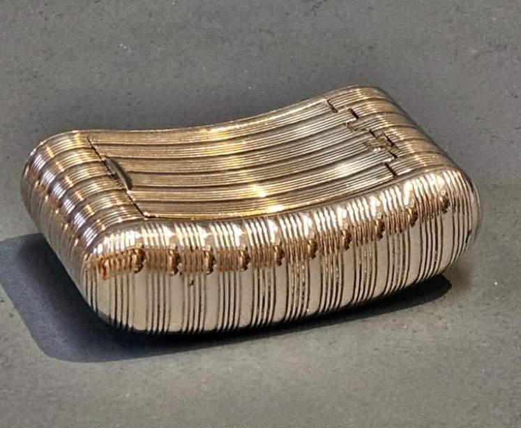 Rare Georgian Curved Reeded Silver Pocket Snuff Box - Image 1