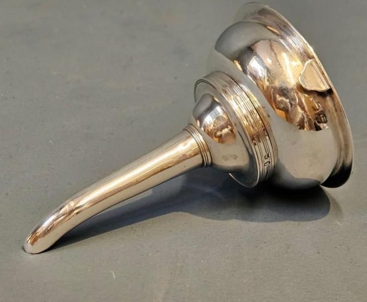 Georgian Silver Wine Funnel by Peter and Ann Bateman  - Image 1