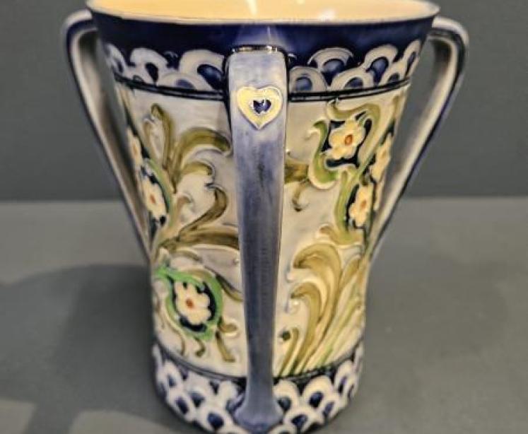 Moorcroft McIntyre Forget-Me-Not Tyg - Image 4