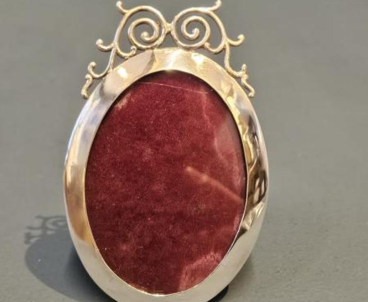 Small Oval Silver Photo Frame with Wirework Crest  - Image 1