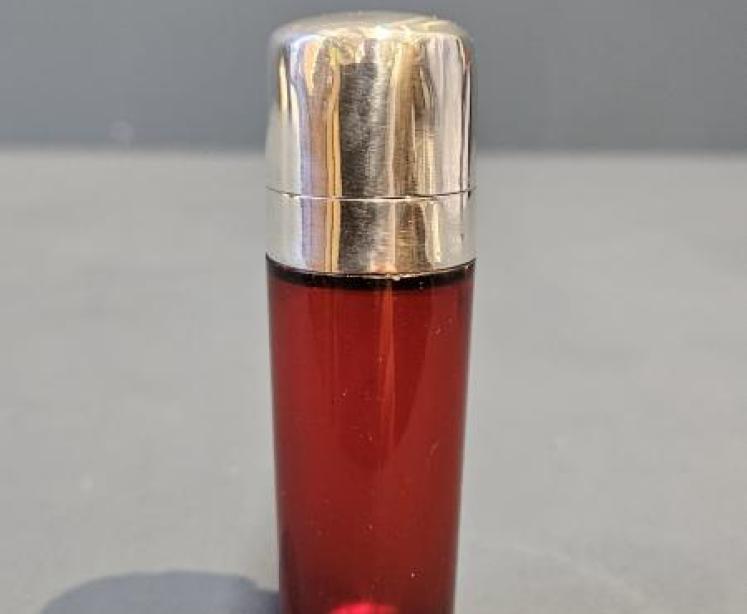 Victorian Silver Top Ruby Scent Bottle  - Image 3