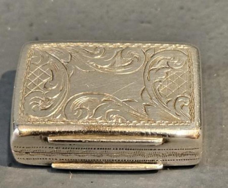 Early Victorian Silver Vinaigrette - Image 1