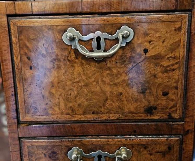 George II Walnut Kneehole Desk - Image 7