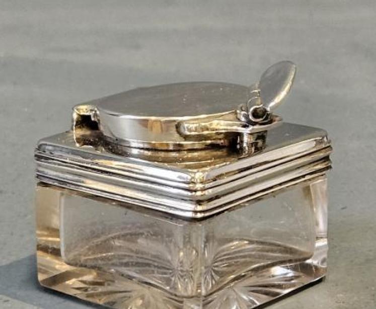 William IV Silver Topped Travelling Ink Well  - Image 1
