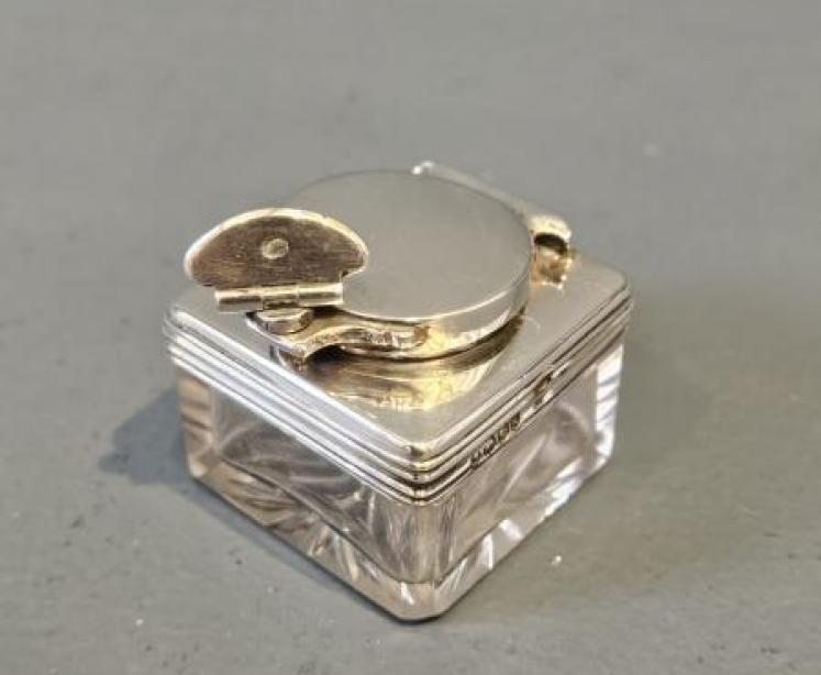 William IV Silver Topped Travelling Ink Well  - Image 2