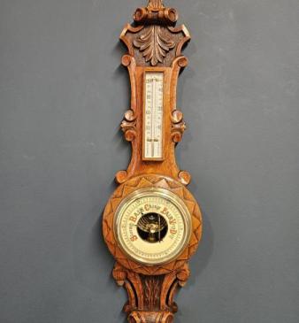 Small Victorian Oak Banjo Barometer