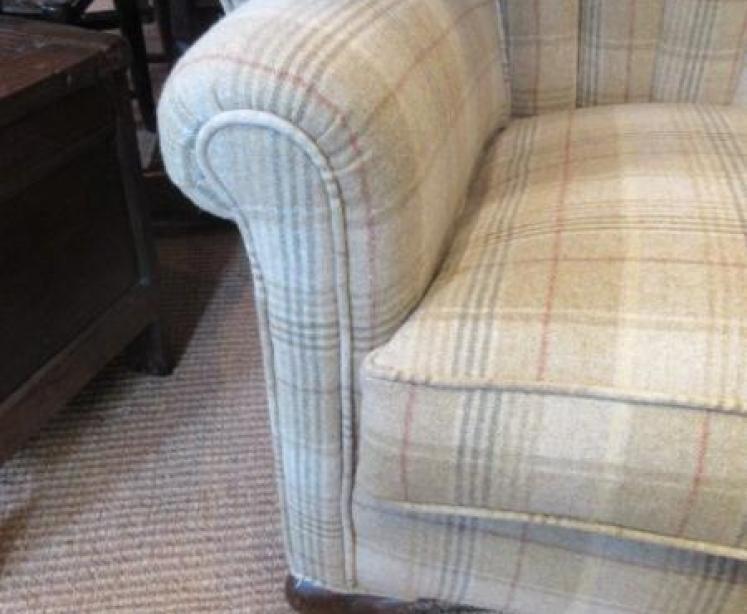 Superb Victorian Ribbed Barrel Back Wing Armchair - Image 5
