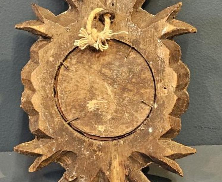 Small Decorative Venetian Gilt Mirror - Image 4