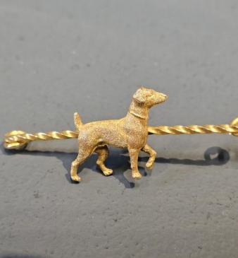 Victorian 9ct Gold Terrier Tie Bar