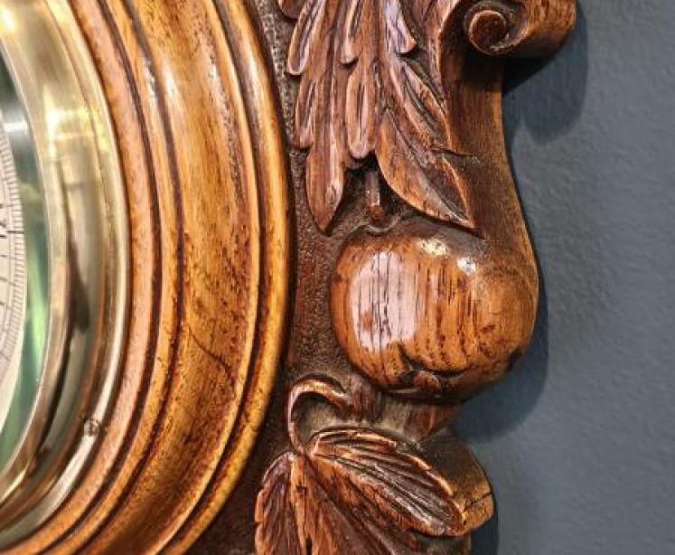 Superb Quality Victorian Carved Oak Barometer - Image 3