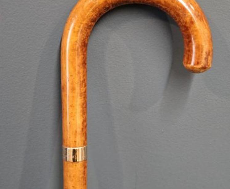 9ct Gold Mounted Birds Eye Maple Walking Stick - Image 2