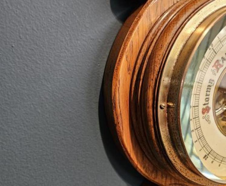 Small Victorian Oak Banjo Barometer - Image 5