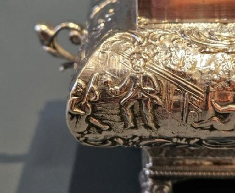 Outstanding Victorian Dutch Sterling Silver Tea Caddy - Image 4