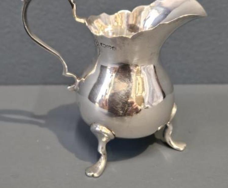 Chester Silver Cream Jug - Image 2