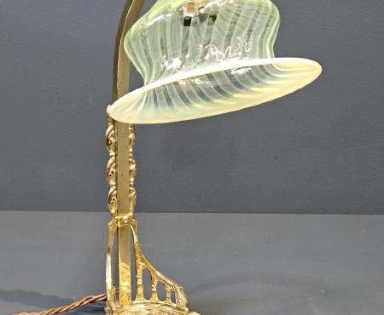 Art Nouveau Lamp and Vaseline Glass Shade - Image 4
