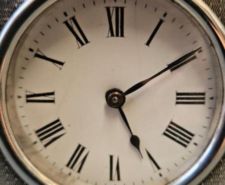 George V Engine Turned Silver Carriage Clock - Image 5