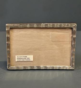 Edwardian Silver Ribbed Design Photo Frame