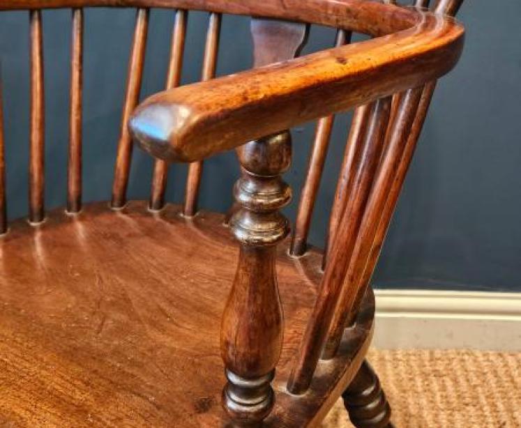 George III Yew Wood Windsor Chair - Image 5