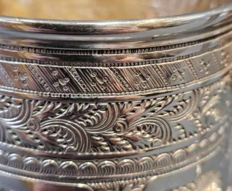 Outstanding Victorian Edinburgh Silver Mug - Image 3