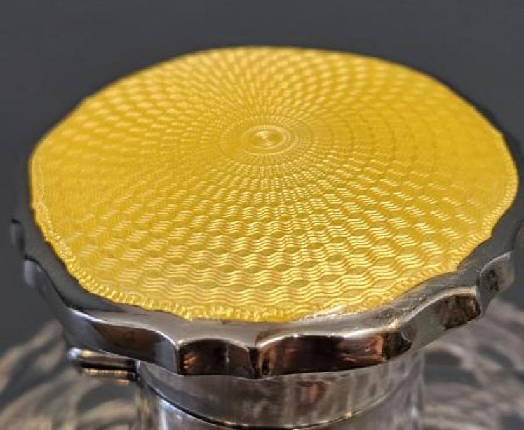 Silver and Yellow Engine Turned Enamel Topped Crystal Scent Bottle - Image 7
