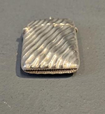 Unusual Victorian Silver Wavy & Ribbed Vesta Case