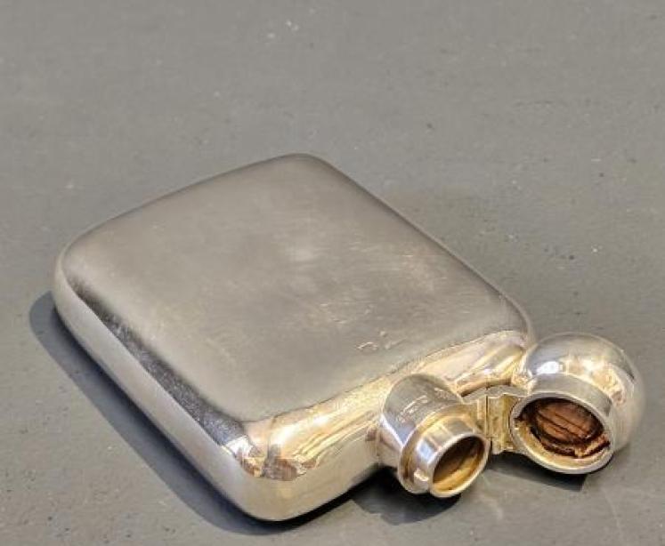 George V Curved Silver Hip Flask - Image 5