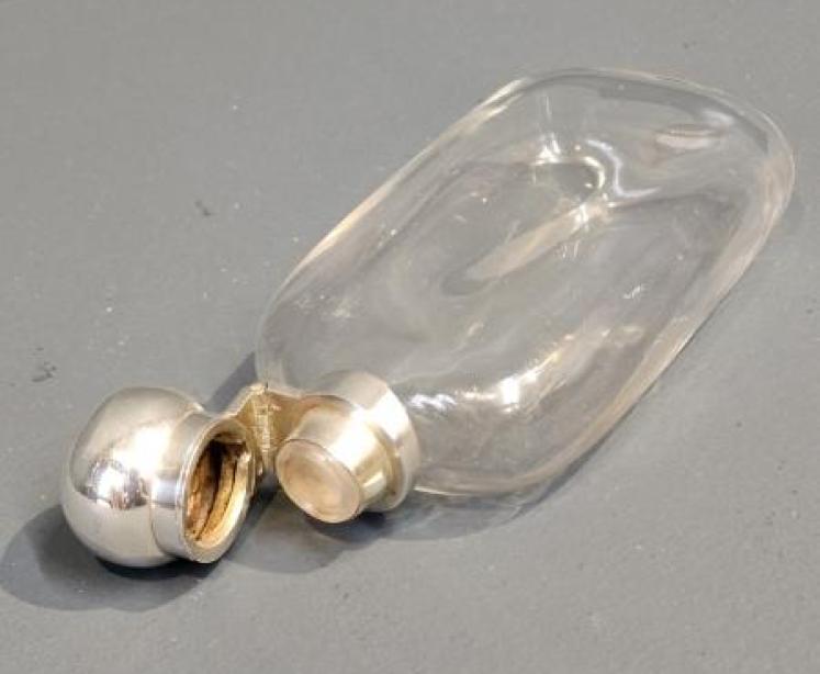 Silver Topped Hip Flask - Image 3