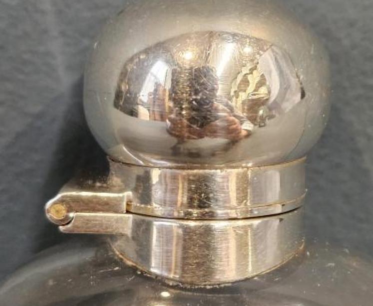 Silver Topped Hip Flask - Image 4