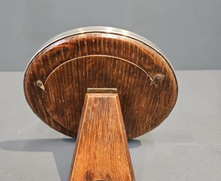 Circular Silver Photo Frame - Image 2