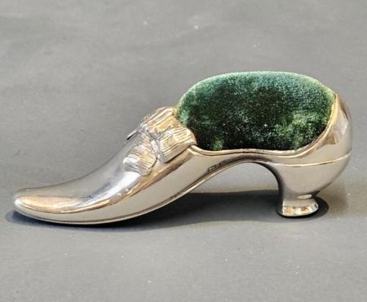 Edwardian Silver Ladies Shoe Pin Cushion - Image 1