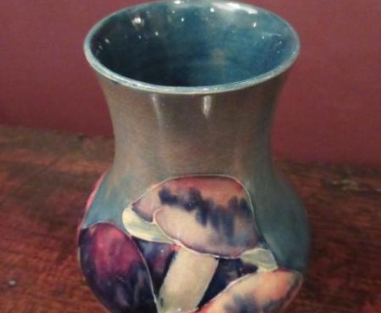 Early Moorcroft Claremont Shaped Vase - Image 4