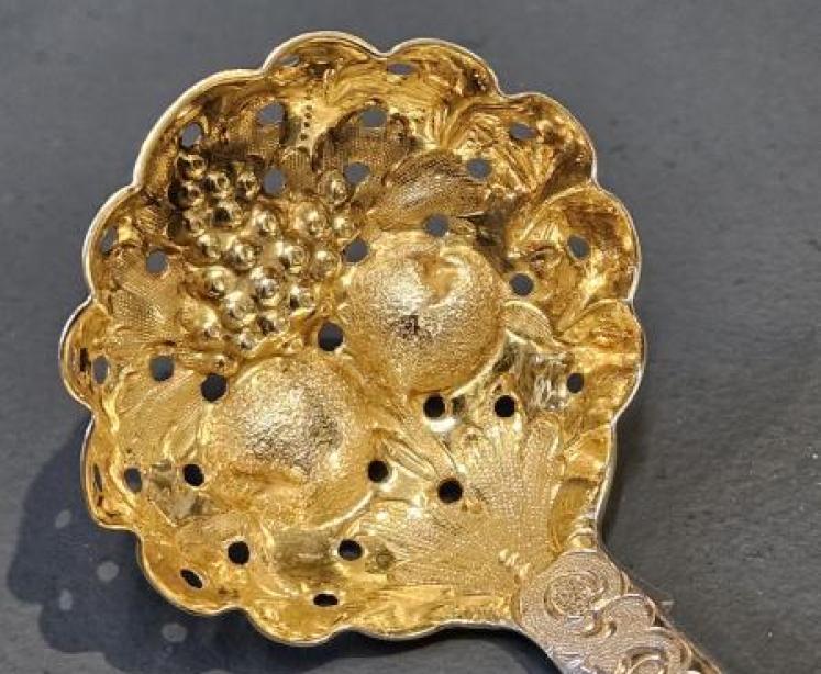 Georgian Edinburgh Silver Strainer  - Image 6