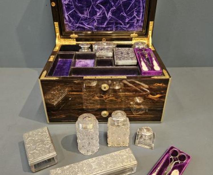 Quality Victorian Coromandel, Silver and Mother of Pearl Dressing Box - Image 5