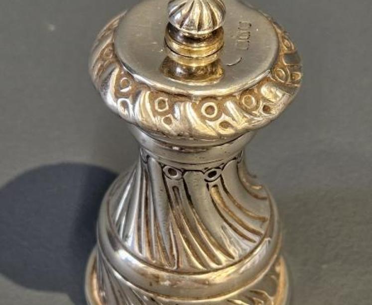 Victorian Silver Pepper Grinder  - Image 7