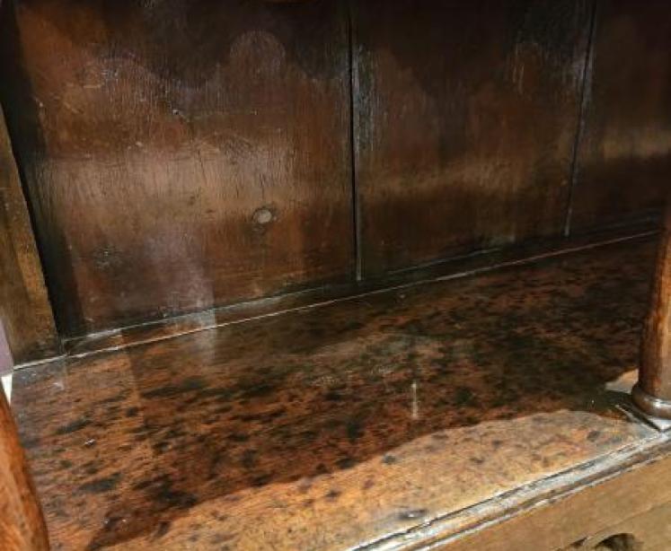 George II Oak Open Pot Board Dresser - Image 5