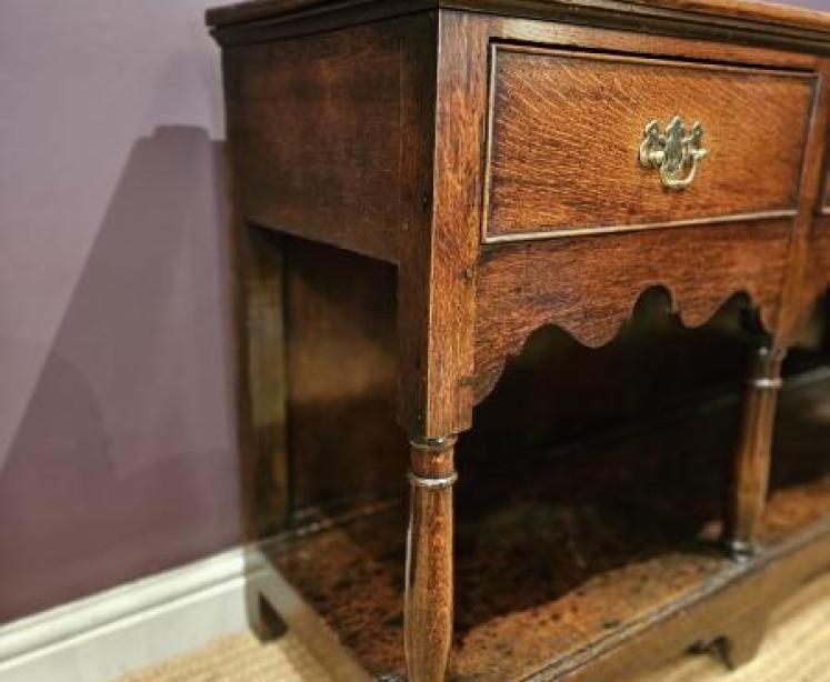George II Oak Open Pot Board Dresser - Image 6